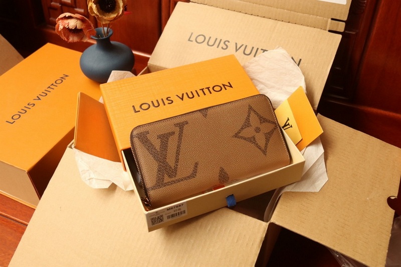 LV Wallets 271